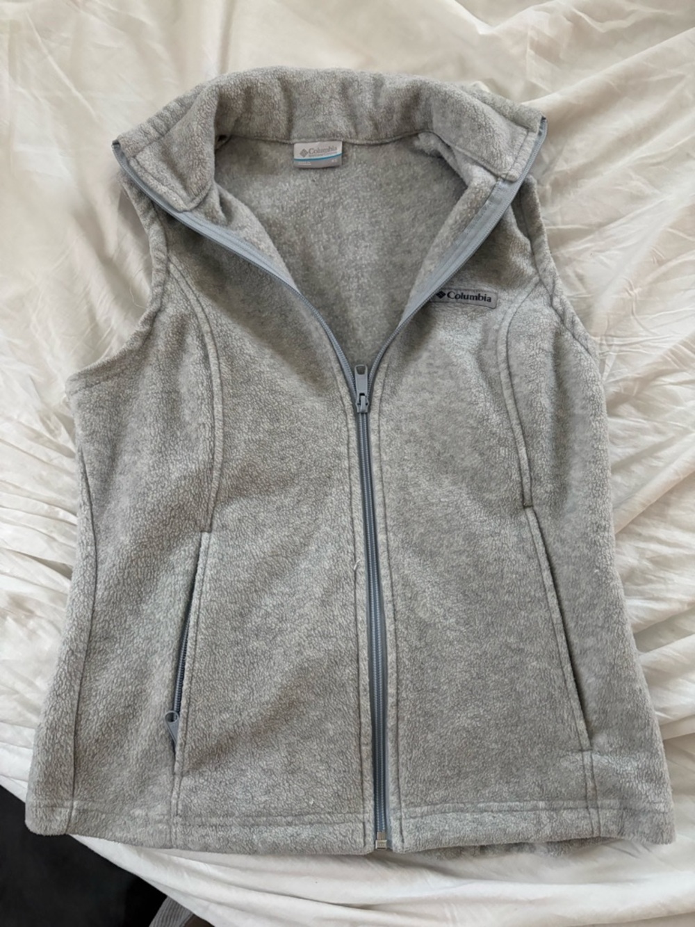 Columbia Soft Light Gray Fleece Zip Vest
